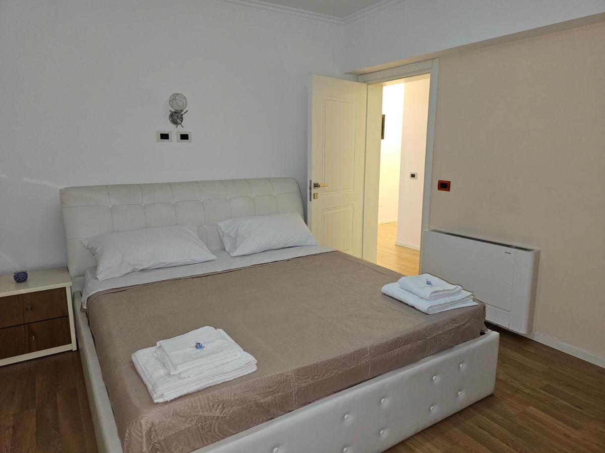 Tirana Central Exclusive Exterior photo